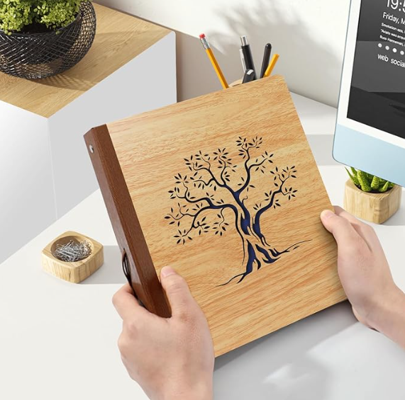Album fotografico con incisione in legno